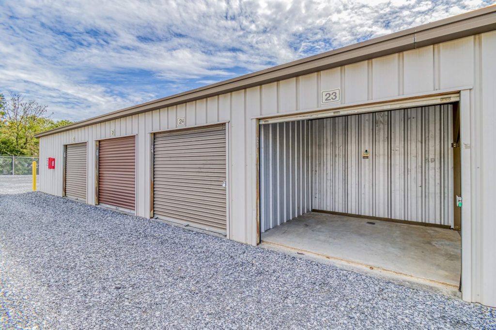 drive-up storage units in Inwood, WV